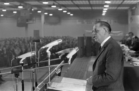 St. Eloy Katholieke Bond van metaalbewerkers bijeen in Utrecht i.v.m. nieuwe CAO, Bestanddeelnr 921-9198