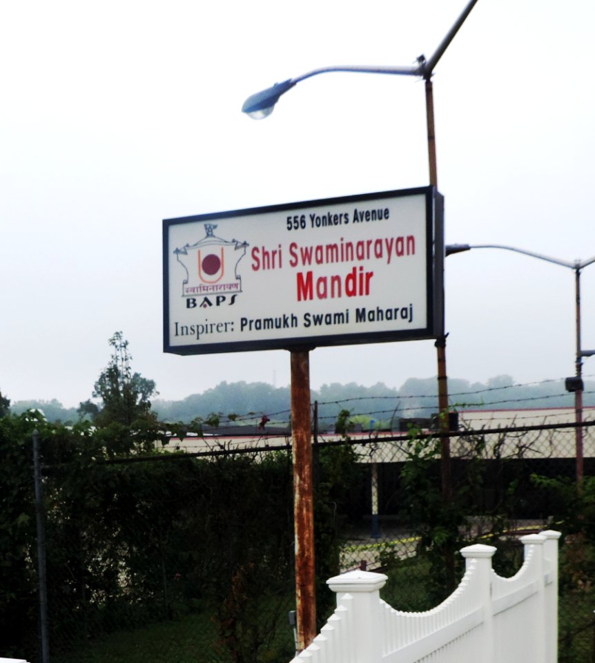 Sri Swaminarayan sign Yonkers Av jeh