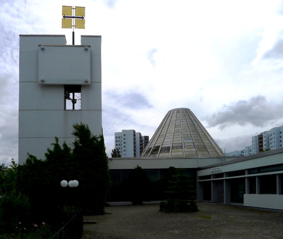 St. Dominicus (Gropiusstadt)