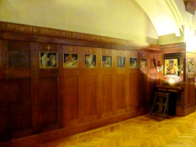 St. Elisabeth (Berlin-Schöneberg) Kreuzwegstationen an der Westwand