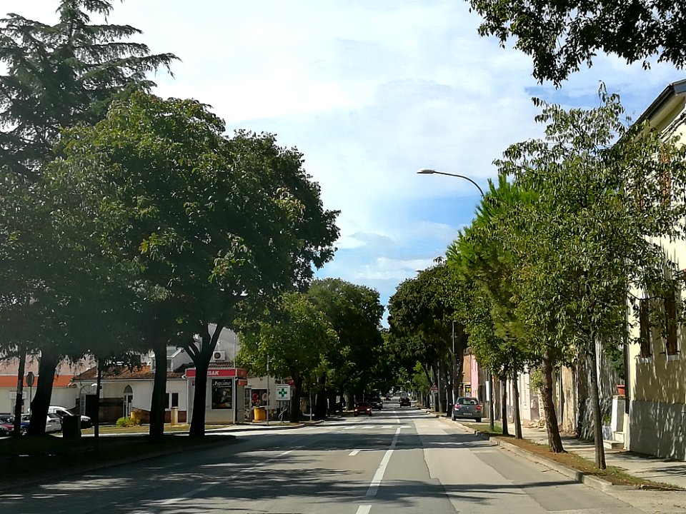 Street in Pula 23