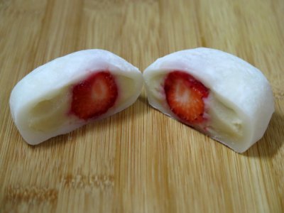 Strawberry Daifuku 04