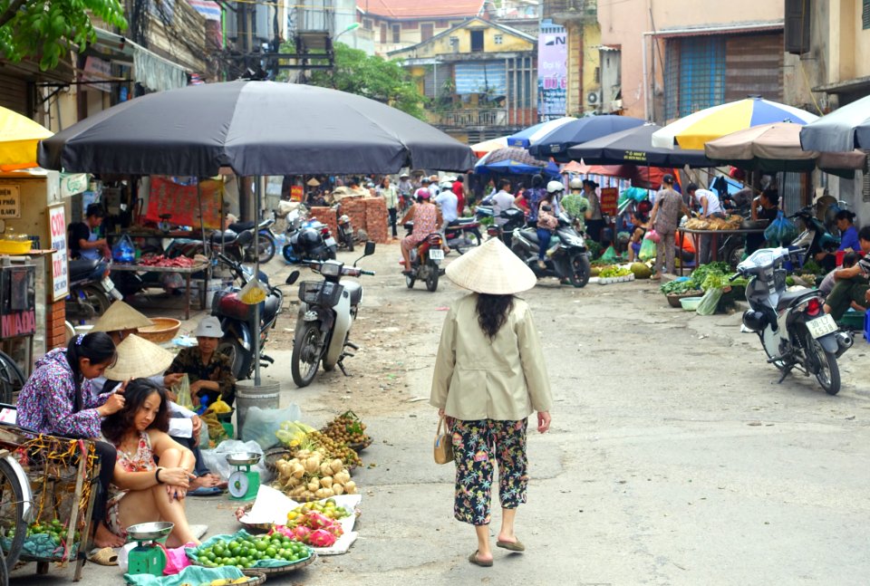Street market - Hanoi, Vietnam - DSC03457