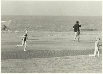 Strand en Noordzee. NL-HlmNHA 54005326
