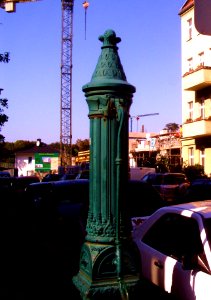 Straßenbrunnen nr3 Pichelswerder-riwest (cropped)
