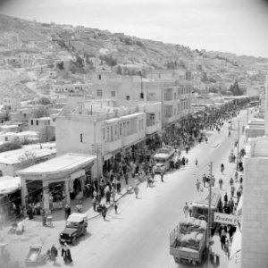 Straatbeeld van de Prince Fallal street in Amman, Bestanddeelnr 255-5011