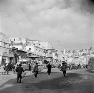 Straatbeeld van de King Feissal street in Amman, Bestanddeelnr 255-5007