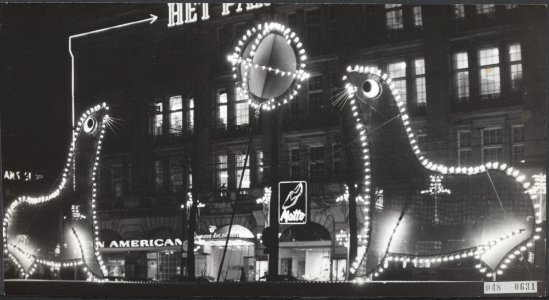 Straatbeelden, illuminaties, kerstmis, sinterklaasfeesten, sint nicolaas, Bestanddeelnr 048-0631