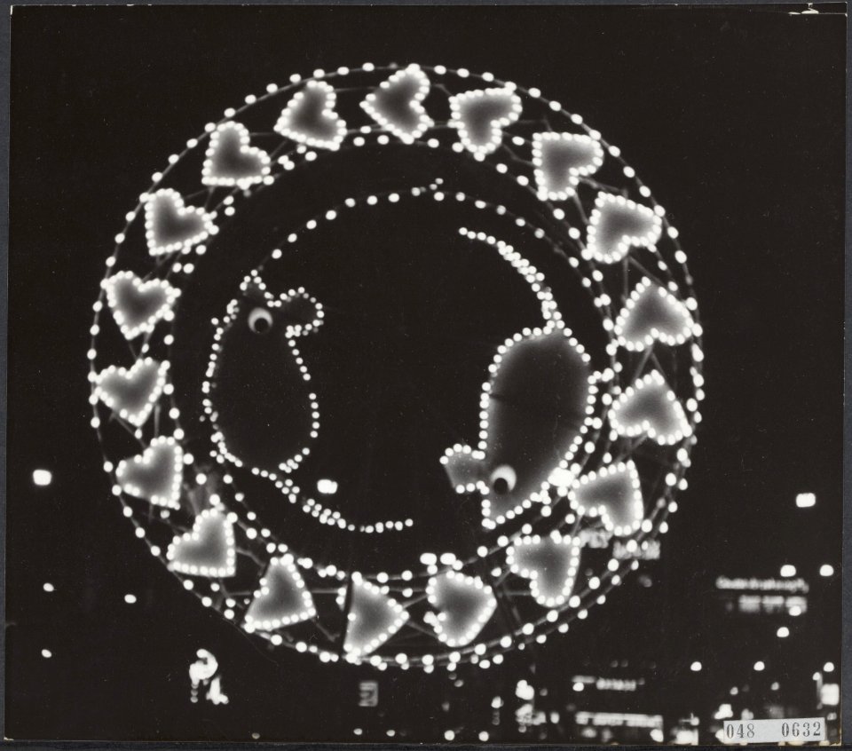 Straatbeelden, illuminaties, kerstmis, sinterklaasfeesten, sint nicolaas, Bestanddeelnr 048-0632