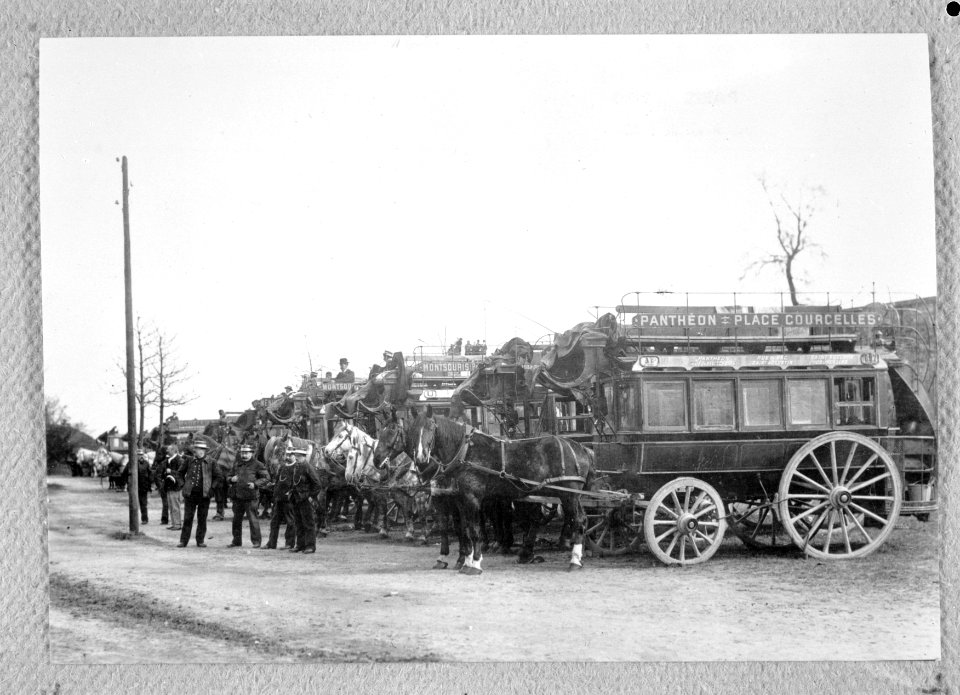 Straatbeelden, trams, paarden, Bestanddeelnr 252-9286