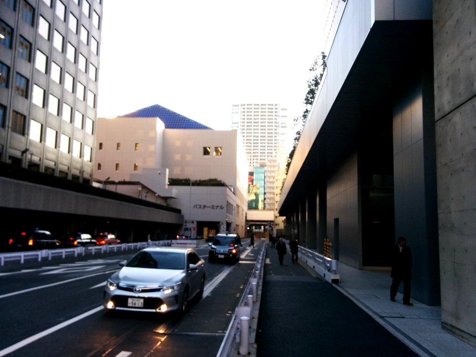 Street between 日本生命浜松クレアタワー and bus station building