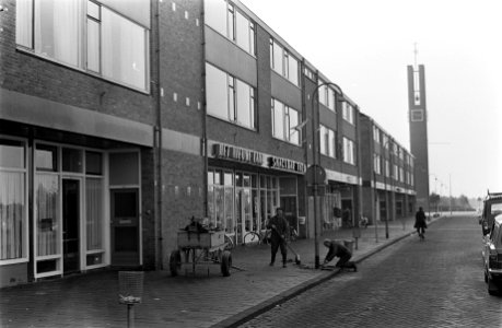 Straat in Dronten, Bestanddeelnr 922-8875