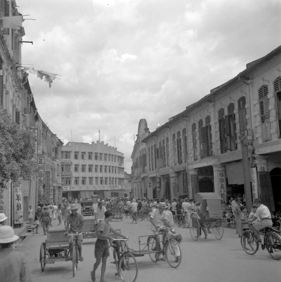 Straat in de Chinese wijk in Kuala Lumpur, Bestanddeelnr 255-6666