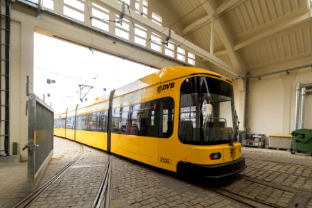 Straßenbahnwagen 2535 im Betriebshof Waltherstraße Dresden