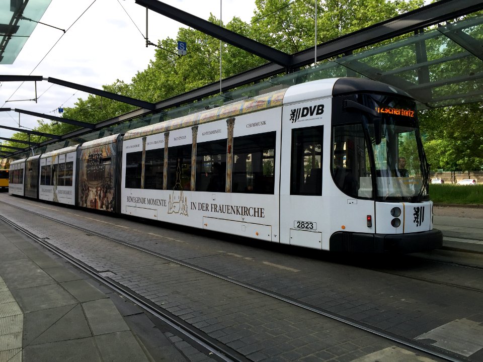 Straßenbahnwagen 2823 Dresden