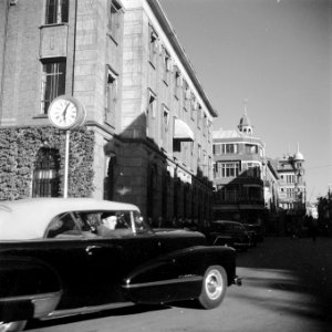 Straatbeeld Den Haag. Plein hoek Lange Houtstraat, Bestanddeelnr 902-7537