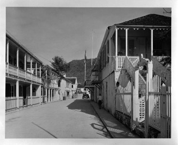 Straat in Philipsburg, de hoofdstad van St. Maarten, Bestanddeelnr 935-1265