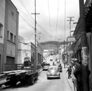Straat in Caracas in Venezuela, Bestanddeelnr 252-8490