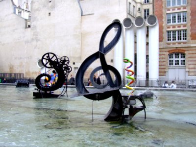 Strawinsky fountain (Tinguely fountain) pic3 photo