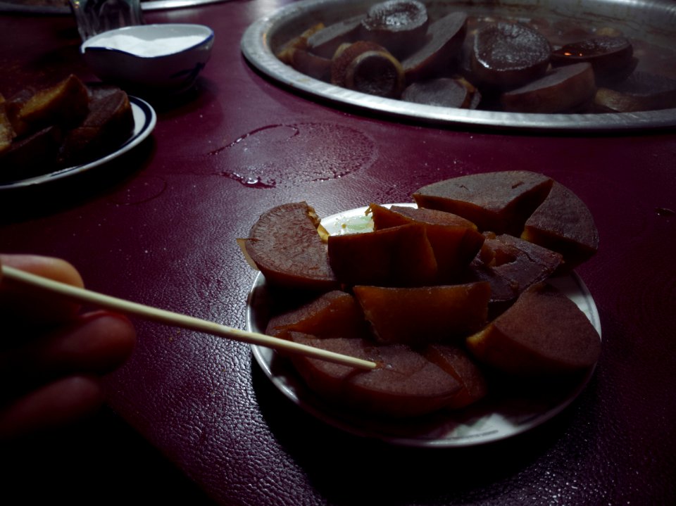 Street food and tea in Bazari Iskan in Erbil 01