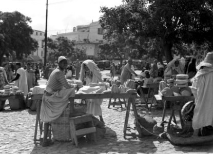 Straatbeeld en markt in Tanger, Bestanddeelnr 191-0184