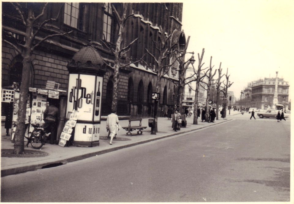 Street along Palais de Justice, Parijs 1959
