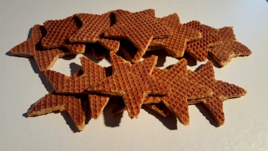 Stroopwafels for Christmas drink at WikiSaturday (24)
