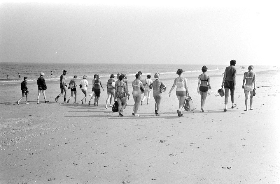 Stranden, wandelen, Bestanddeelnr 922-6711