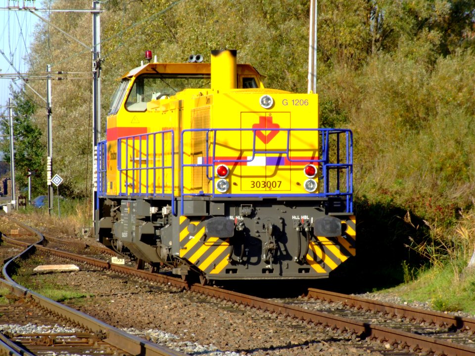 Strukton Rail 303007 G 1206 p1