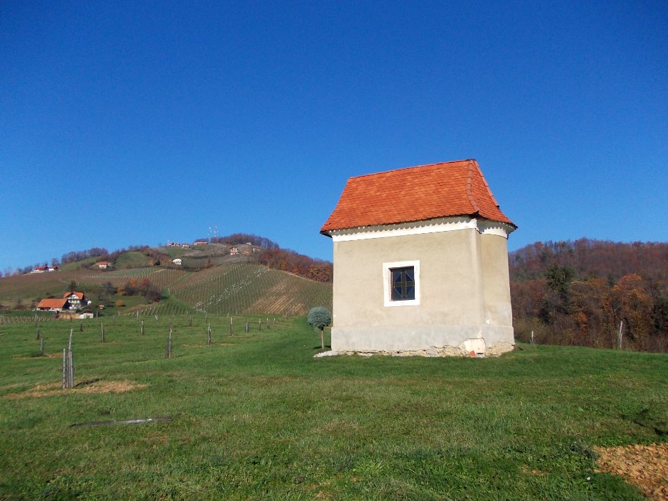 Sts. John and Paul Chapel (Sremič) 05