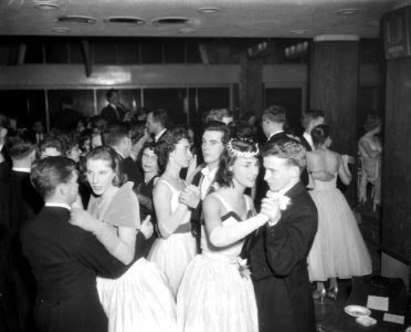 Studentenbal in Hamdorf te Laren van John Thoma, Bestanddeelnr 909-3713