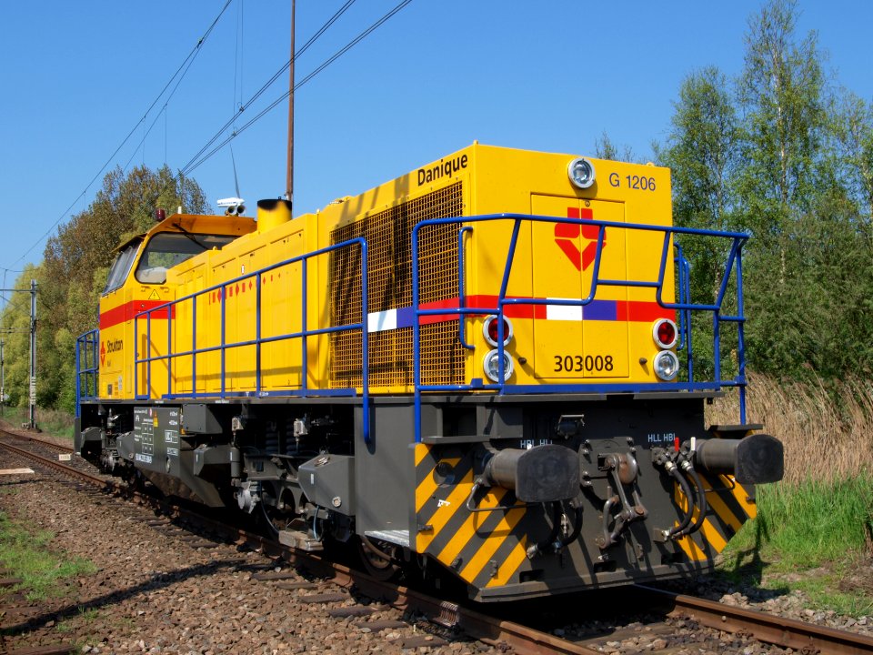 Struckton rail 303008 G1206 Danique p4 19April2009