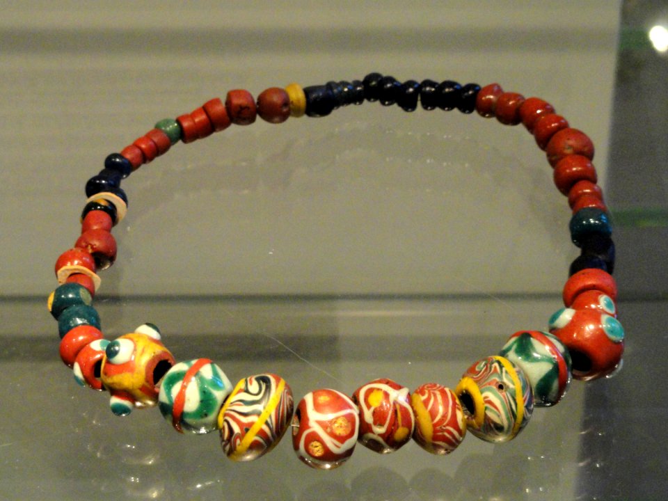 String of beads from Vöyri - National Museum of Finland - DSC04181