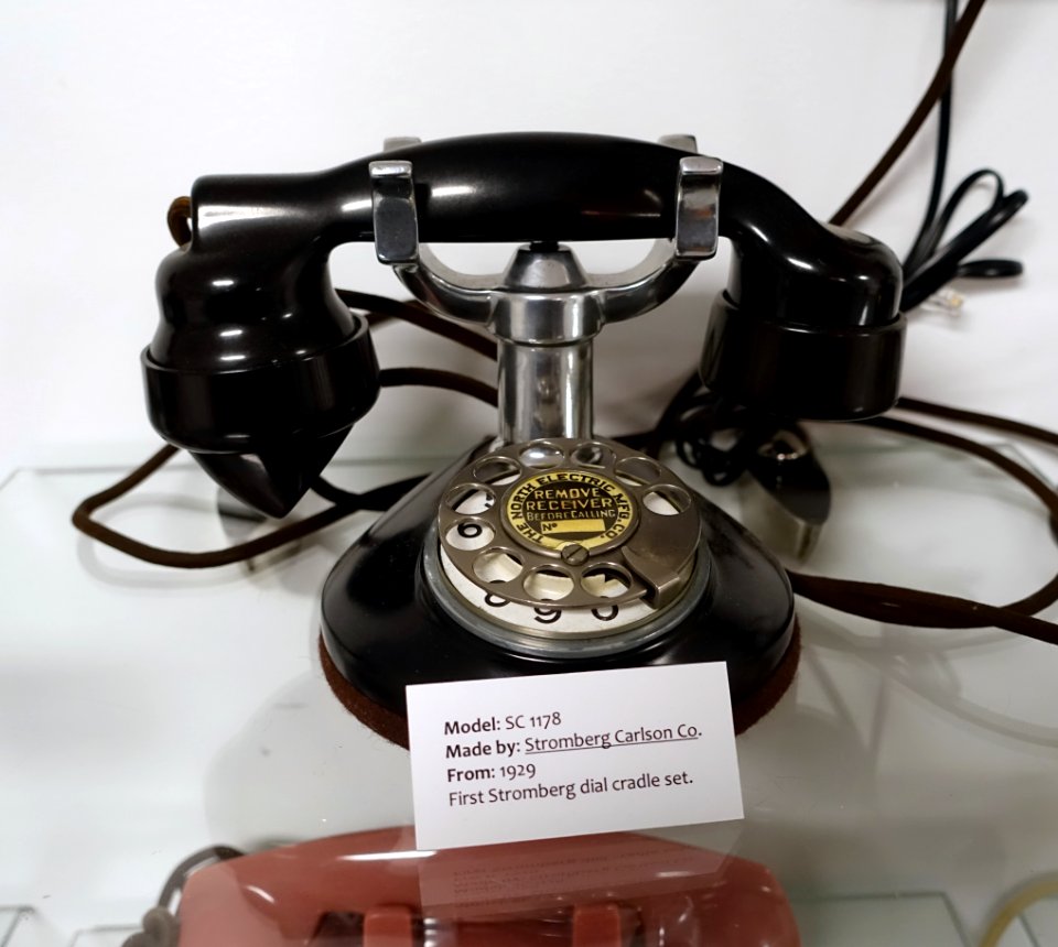 Stromberg Carlson SC 1178, cradle set by North Electric, 1929 - Telephone Museum - Waltham, Massachusetts -DSC08192