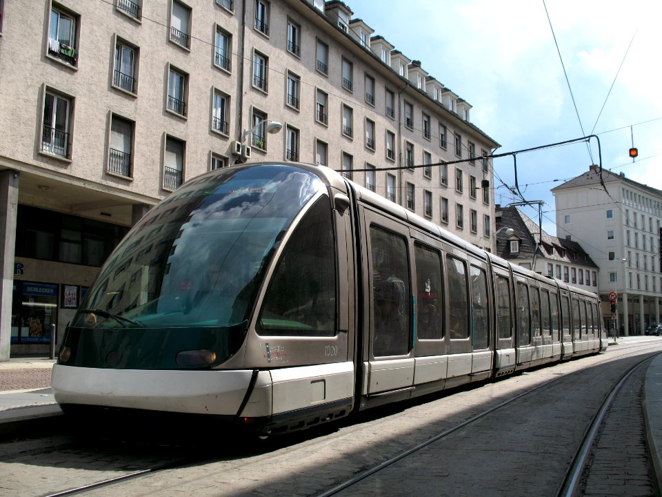 Strasbourg CTS Bombardier Flexity Outlook n°1020 TD Porte de l'Hôpital