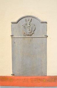 Strinz-Trinitatis, Kirche, Grabstein
