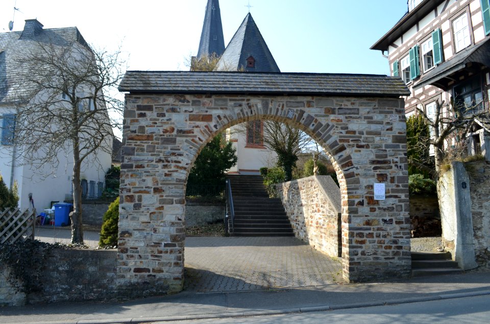 Strinz-Trinitatis, Scheidertalstraße 8, Tor