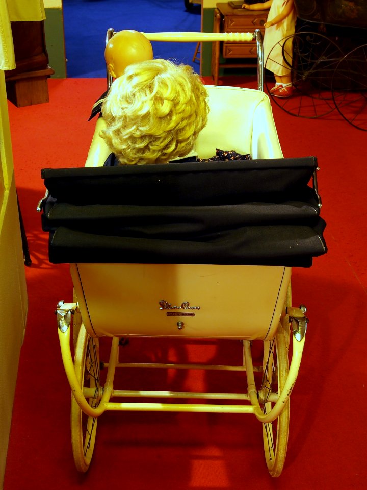 Stroller or pram Silver Cross pic2