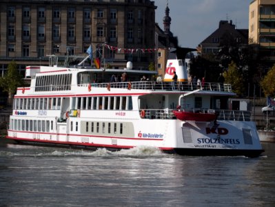 Stolzenfels, ENI 04026770 on the Rhine river at Koblenz, pic2