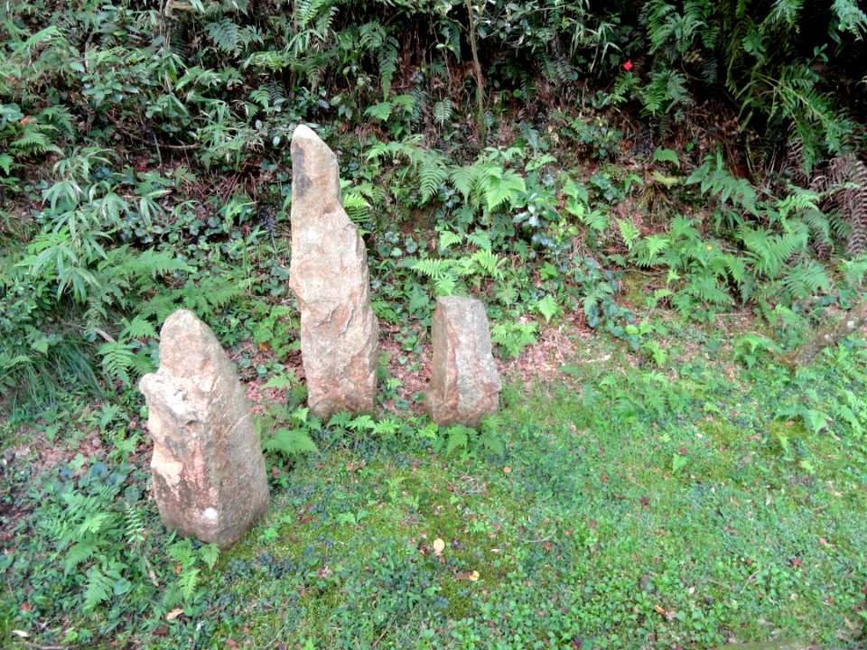 Stones - Ishiyamadera - Otsu, Shiga - DSC07401