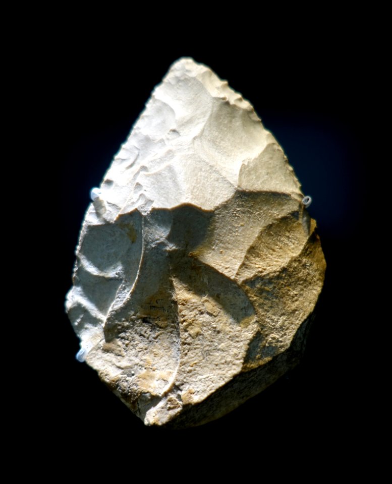 Stone tool, Neanderthal, Heidenschmeide, Heidenheim, c. 50,000 to 70,000 years old - Landesmuseum Württemberg - Stuttgart, Germany - DSC02676