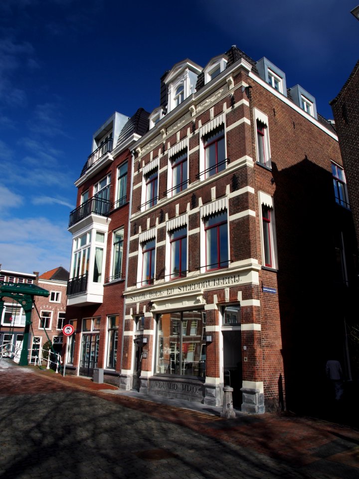Stoom- Boek- en Steendrukkerij, Hooglandsche Kerkgracht 6, Leiden foto 1