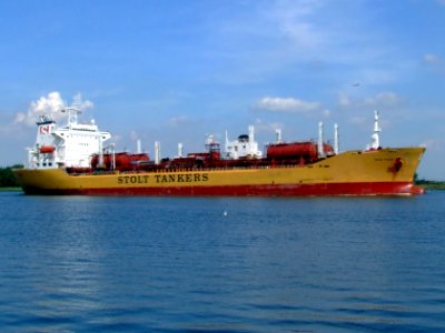 Stolt Topaz p7 at Northsea channel, Holland