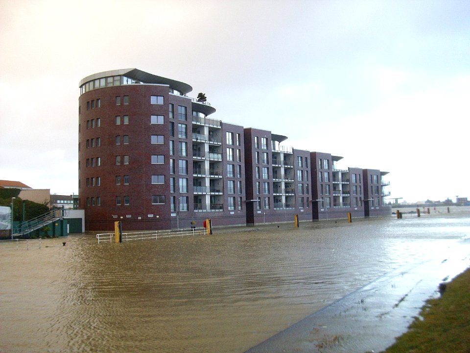 Storm tide Bremerhaven 2013-12-06 (3)