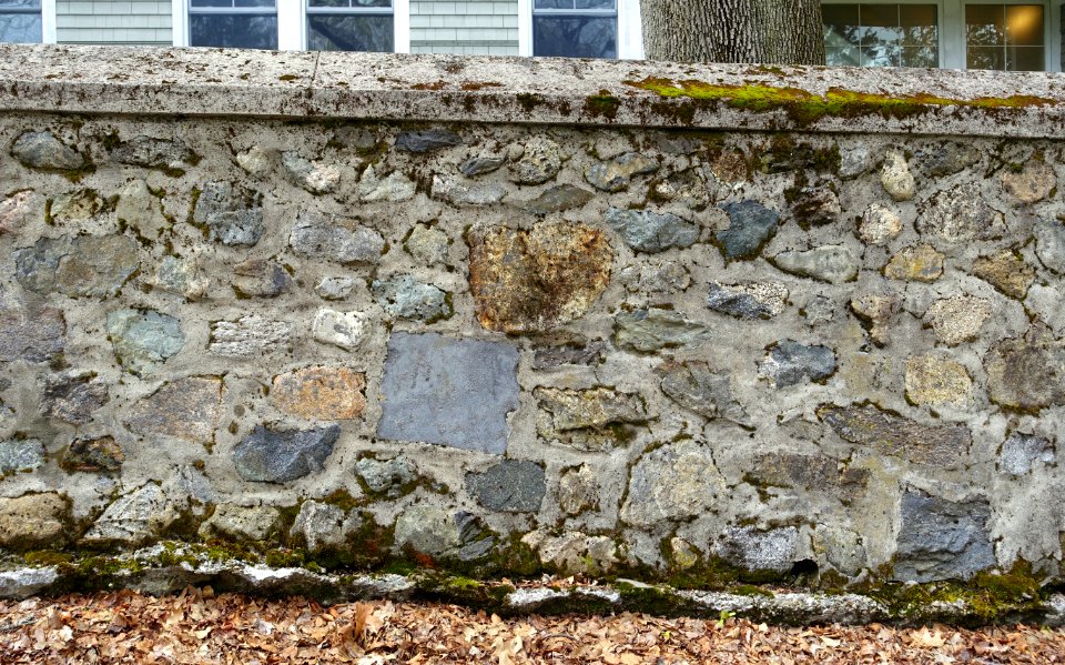 Stone wall - Arlington, MA - DSC00640
