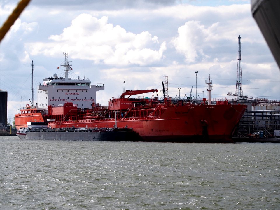 Stolt Larix (ship, 2015) IMO 9617650 & Provider (ship, 2012) Port of Antwerp pic1