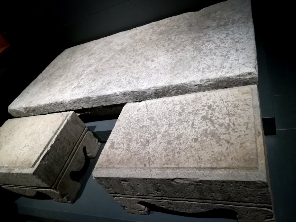 Stone - Zuota, Han dynasty, Hunan Museum