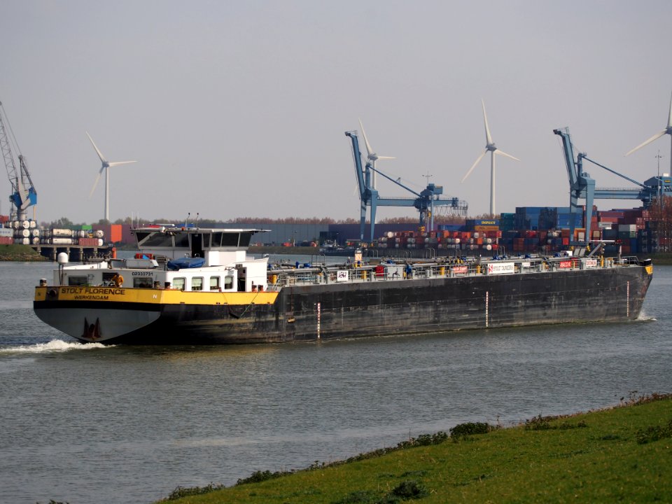 Stolt Florence - ENI 02333731, Hartelkanaal, Port of Rotterdam, pic3
