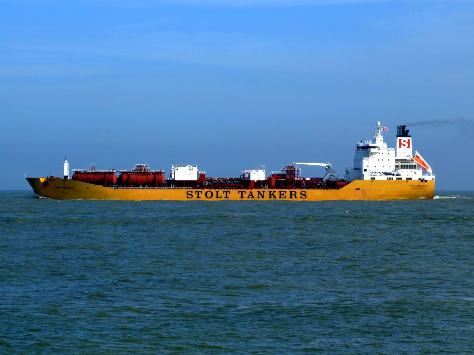 Stolt Efficency p1 leaving Port of Rotterdam, Holland 08-Mar-2007
