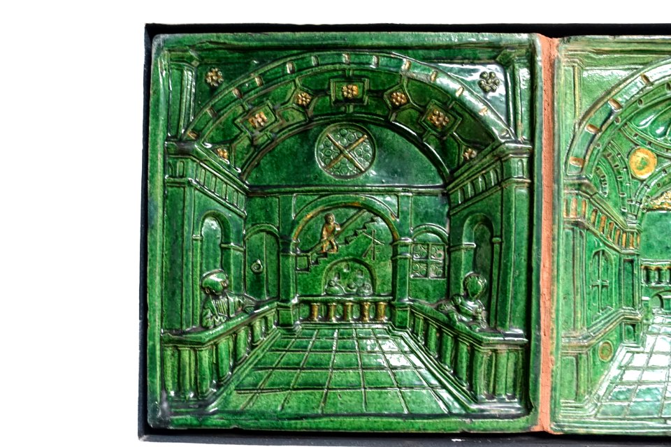 Stove tiles with perspective architecture, 1 of 4, Nuremberg, 1525-1550, ceramic, green glaze - Germanisches Nationalmuseum - Nuremberg, Germany - DSC03715